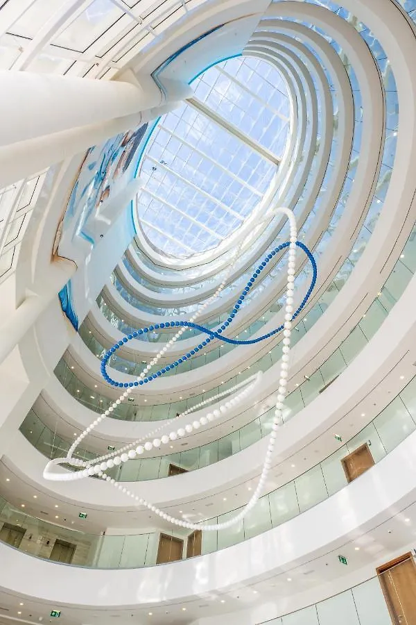 Apartment Ultra Luxury Palm - Mina Azizi - Free 5 Star Beach Resorts Access Dubai United Arab Emirates